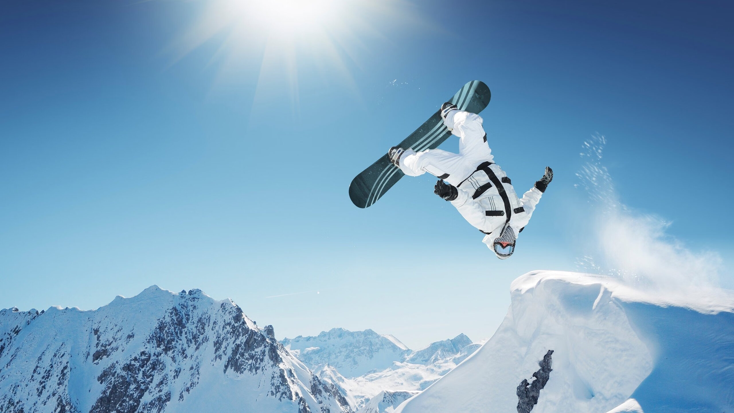 赛场外的温暖：队伍的团队建设与激励故事，团队 队伍